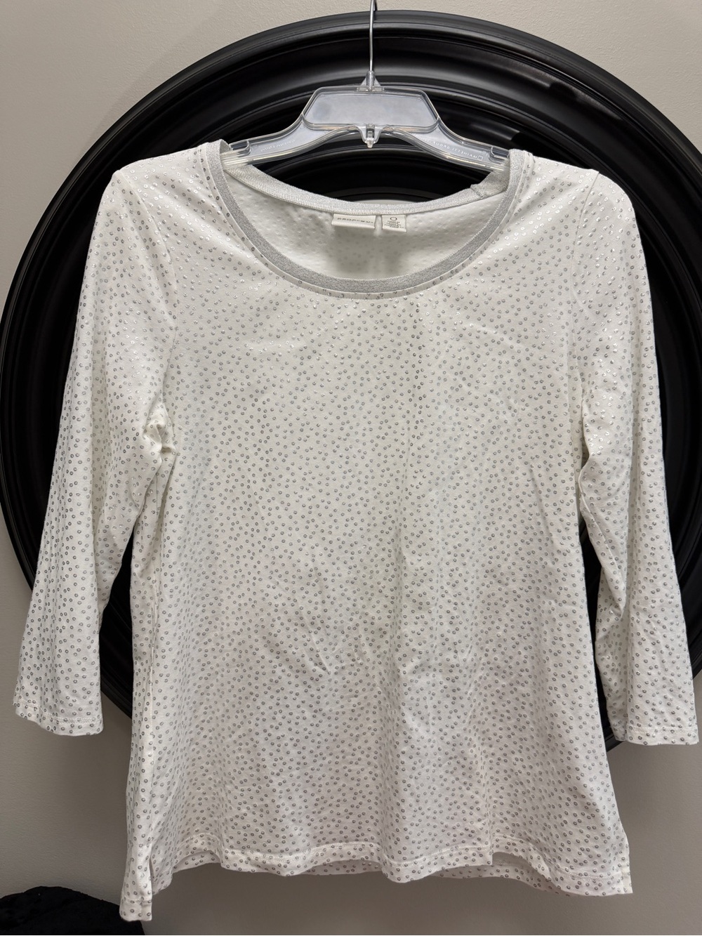 Zenergy by Chico’s Women's Silver Accent White Long-Sleeve Top